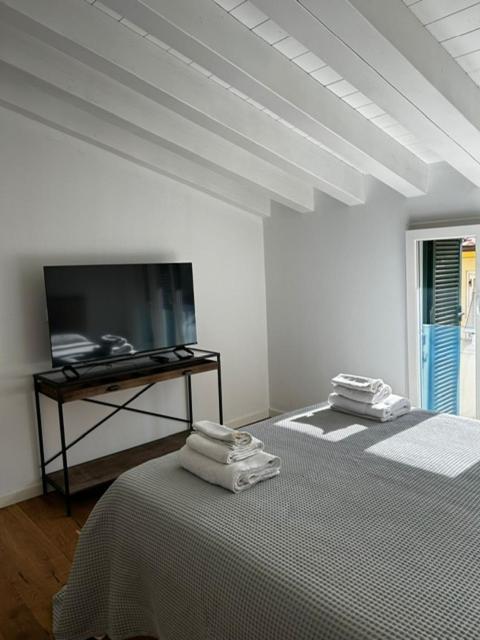 Waterfront Balcony I Grani 5 Resort Grand Suite Ліворно Екстер'єр фото